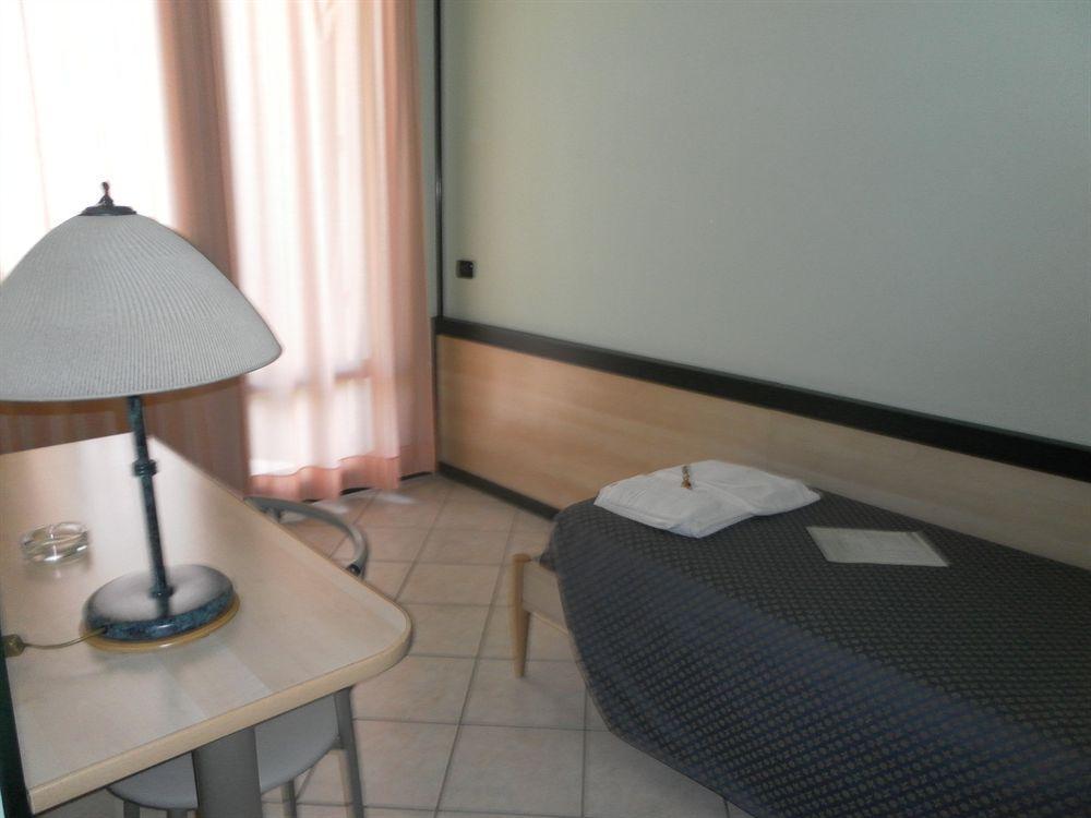 Hotel Gran Delta Di Alba-Invest Srl Rosolina Extérieur photo